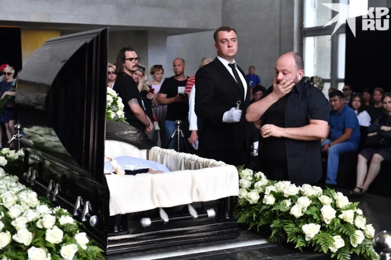 Похороны шатунова фото
