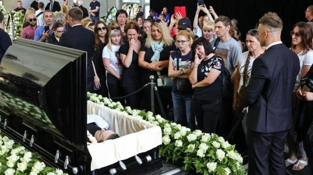 Юрия соломина похоронят. Похороны Юры Шатунова 2022. Юра Шатунов похороны похороны.