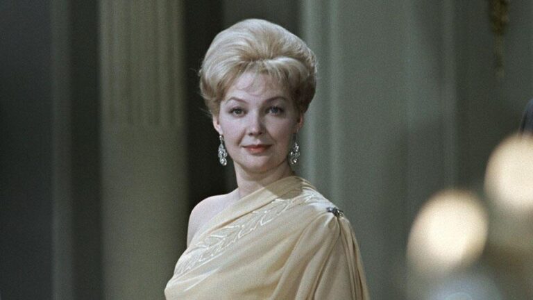 Сексуальная Ирина Скобцева – Неповторимая Весна 1957 Сексуальная Ирина Скобцева – Неповторимая Весна 1957
